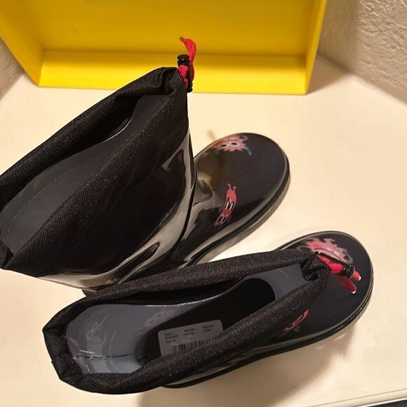 Off-White Kids Size 31 Monsters Graphic Rainboots Black Cartoon Print Luxury New - Picture 10 of 16